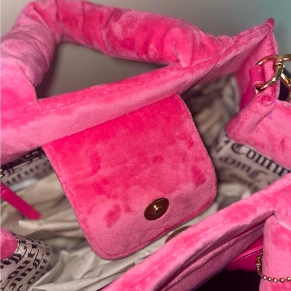 - Juicy Couture Free Love Big Spender Mini Tote - Picture 6 of 7